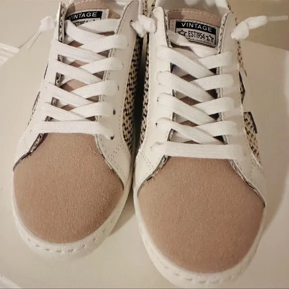 Vintage Havana Tweed Tan and‎ Gold Carla Star Sneakers New