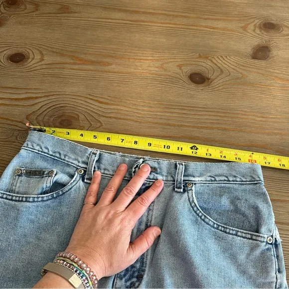 VINTAGE LEE JEANS SIZE 16 SIZE 12 PETITE LIGHT WASH DENIM HIGH WAISTED TAPER LEG