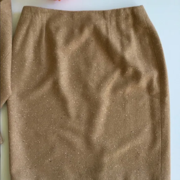 Vintage Tweed Skirt Suit Jacket &amp; Skirt With Belt Tan 8P