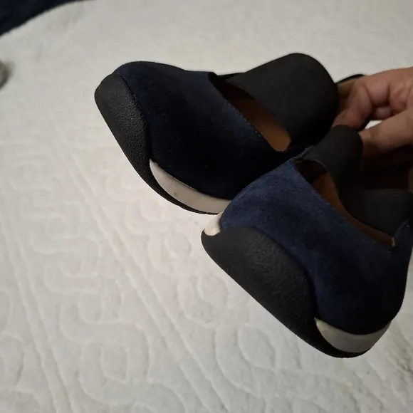 Vionic Cadee Blue Leather Slip On Mary Jane Comfort Shoes Size 8