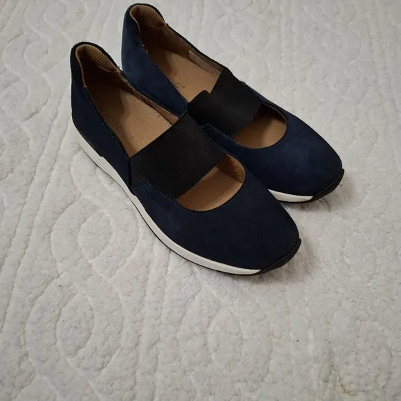 Vionic Cadee Blue Leather Slip On Mary Jane Comfort Shoes Size 8