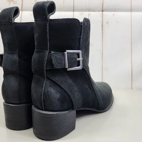 Vionic Sienna Nubuck Waterproof Leather Heeled Ankle Booties Black USA 6