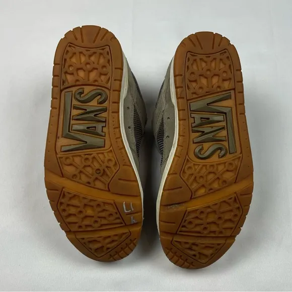Vtg Vans Fat Tongue Skate Shoes Mens US 7 Womens 8.5 Beige/White 30125-76