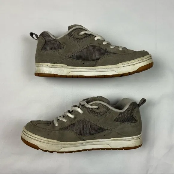 Vtg Vans Fat Tongue Skate Shoes Mens US 7 Womens 8.5 Beige/White 30125-76