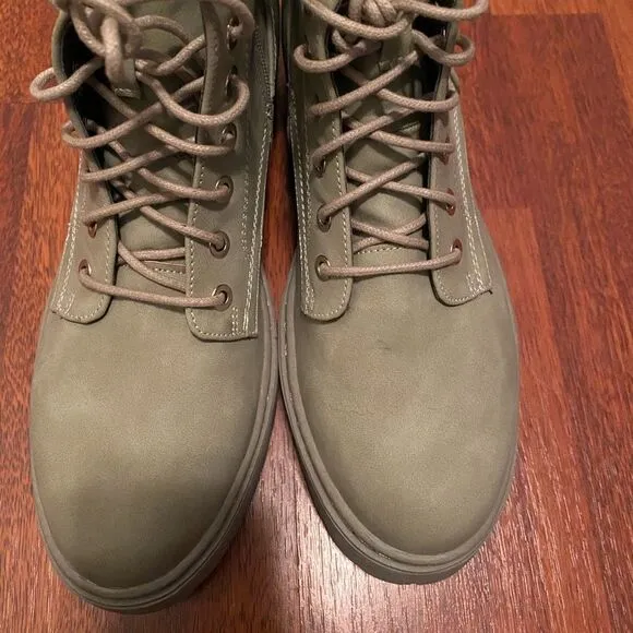 Wanted Walker Boots NEW