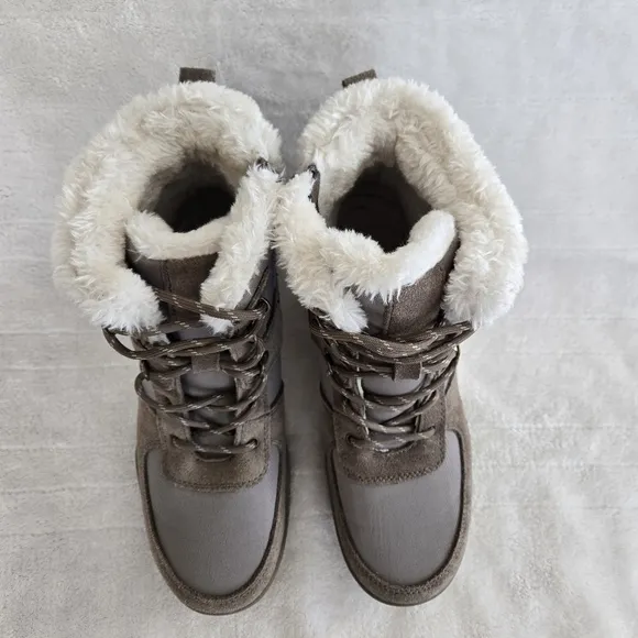 Weatherproof Vintage Chloe Women's Sneaker Boots Size 9M Gray Faux Fur 1412964