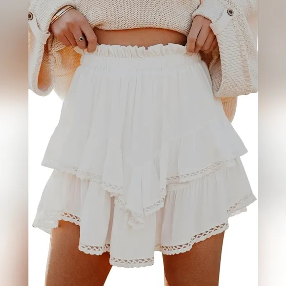 White Cream Cowgirl Style Lace Trim Ruffled Skirt