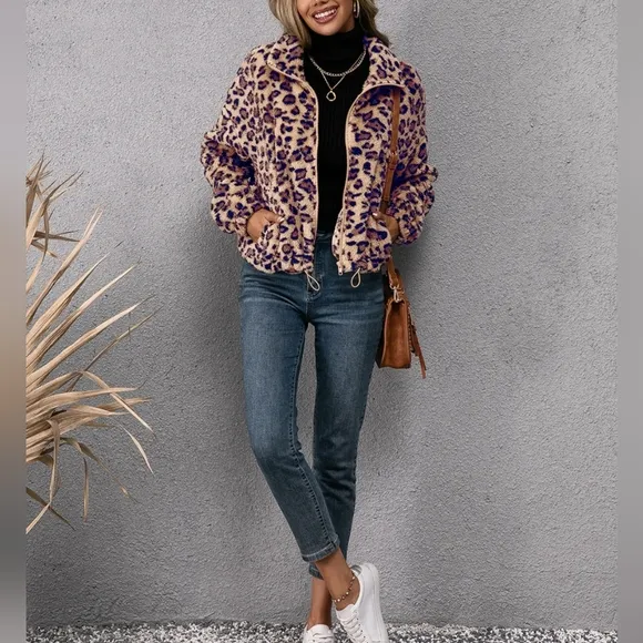 Wildly Stylish Leopard Zip-Up Jacket