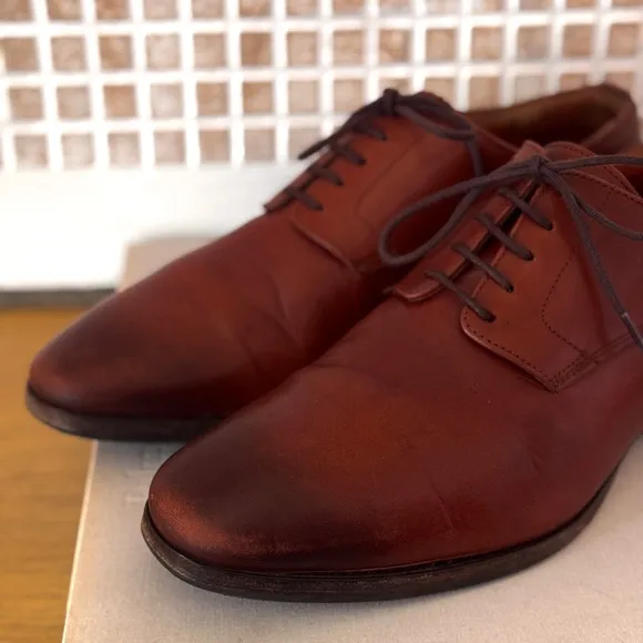 Wolf &amp; Sheperd Bannister Derby in Honey brown size 7