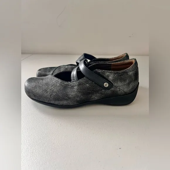 Wolky Passion Black Caviar Mary Jane Comfort Shoes Size 39
