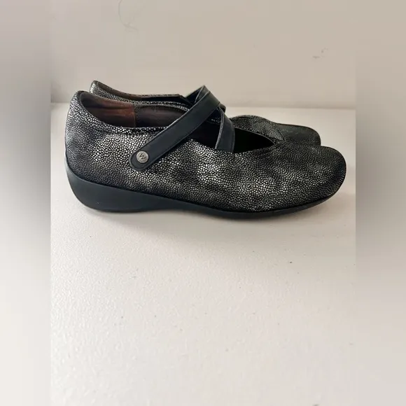 Wolky Passion Black Caviar Mary Jane Comfort Shoes Size 39
