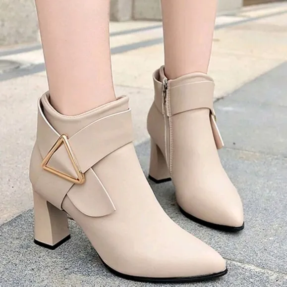 Women Metal Decor Point Toe Chunky Heeled Classic Boots,Elegant Outdoor Boots