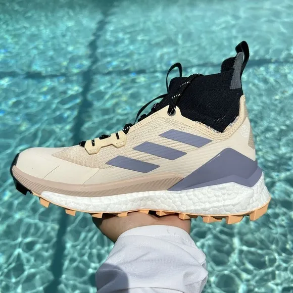 WOMEN'S Adidas Terrex Free Hiker 2 HP7498