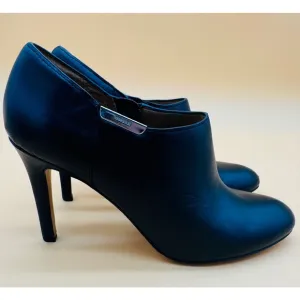 Women's Coach Seneca Booties Size 8 Black Leather Heel Ankle Boots