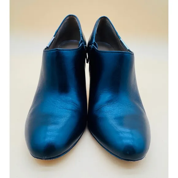 Women's Coach Seneca Booties Size 8 Black Leather Heel Ankle Boots