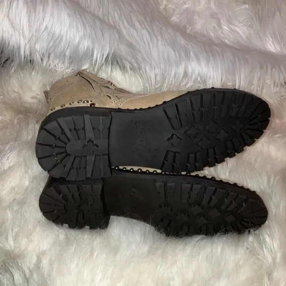 Women's Jennifer Studded Combat Boots Nwot