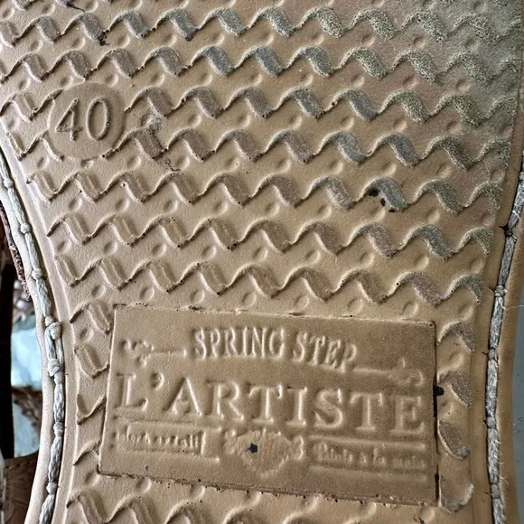 WOMEN'S L'ARTISTE | ATIRA CORKED SANDALS WITH BACK STRAP | TAN Sz 40 Or 8