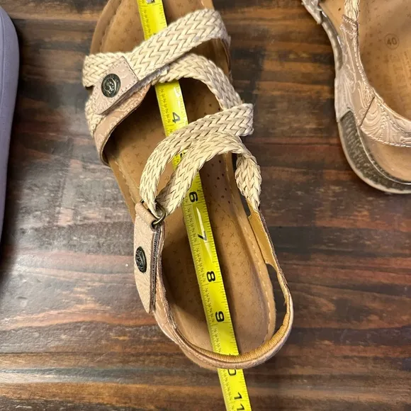 WOMEN'S L'ARTISTE | ATIRA CORKED SANDALS WITH BACK STRAP | TAN Sz 40 Or 8