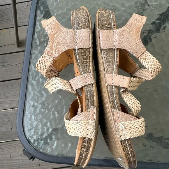 WOMEN'S L'ARTISTE | ATIRA CORKED SANDALS WITH BACK STRAP | TAN Sz 40 Or 8