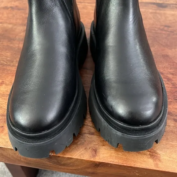 Women’s Schutz NIB Billie black Leather pull on ankle height boots , sz 6.5