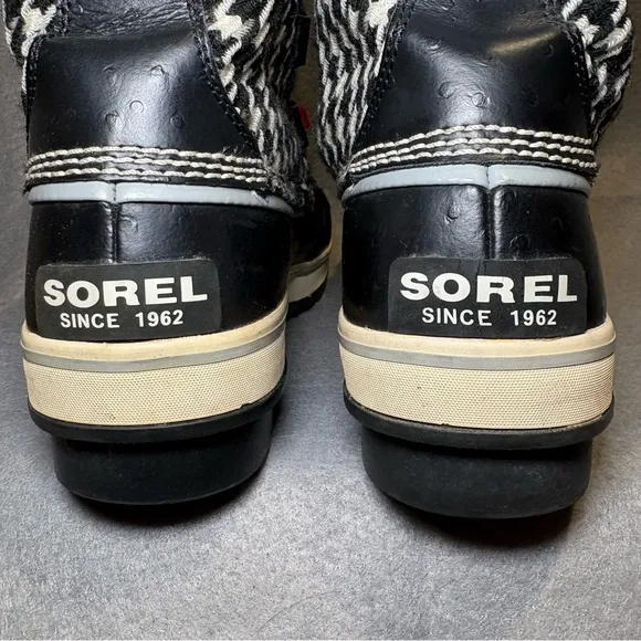 Women’s Sorel Tivoli Tweed Waterproof Boots, Black and Cream Houndstooth, Size 9