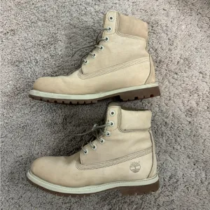 Women’s Timberland Premium Waterproof Boots inOff White Nubuck