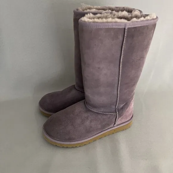 Womens UGG Boots Classic Tall Purple Sheepskin Suede Wool Boho Malibu Sz 6 Fits7