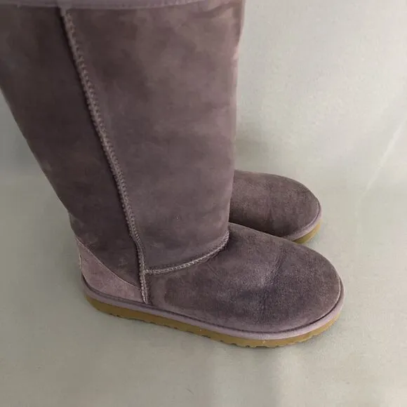 Womens UGG Boots Classic Tall Purple Sheepskin Suede Wool Boho Malibu Sz 6 Fits7