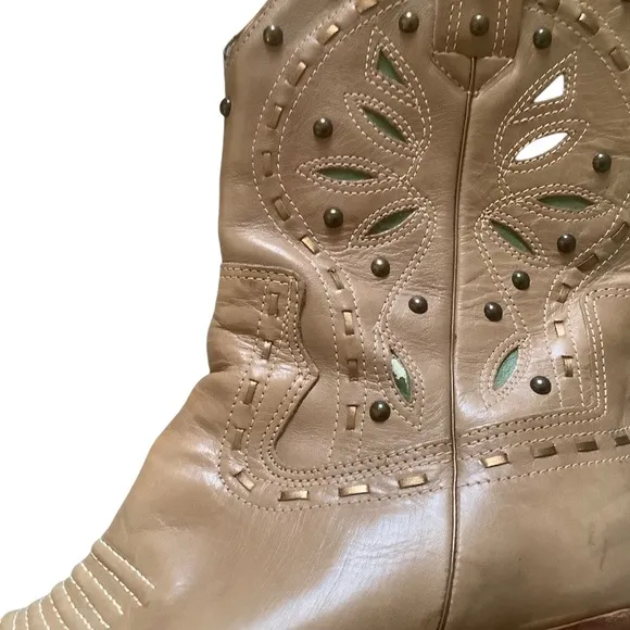 Women’s western cowboy boots embroidered leather with studs Sz 10 Made in Italy