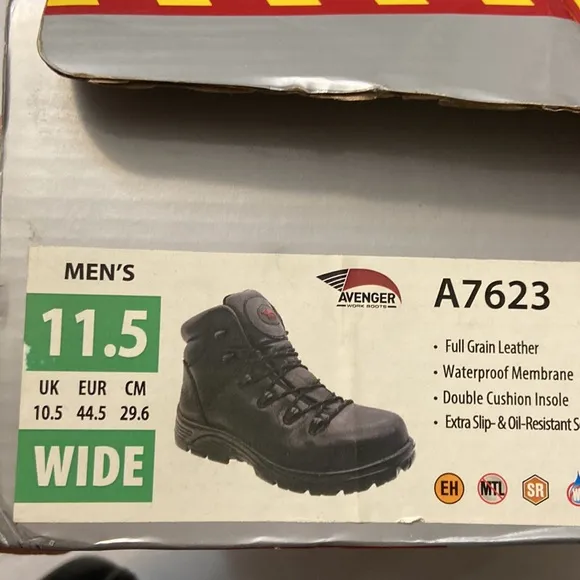 Work Boots- Mens Black Leather Waterproof Work-boots - NEW In Box! Size 11.5 W