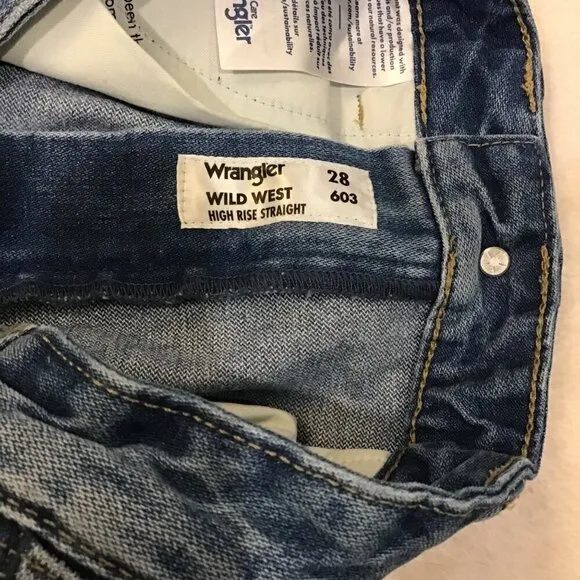 Wrangler 28 (5/6) Wild West High Rise Straight Women’s Jeans Distressed 11233456