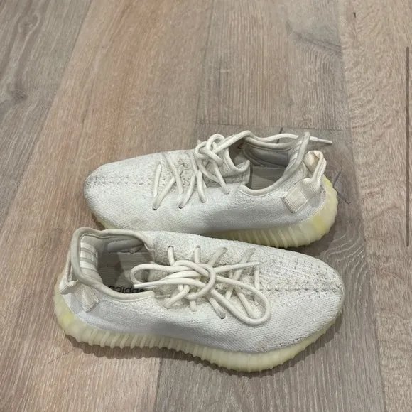 Yeezy Shoes