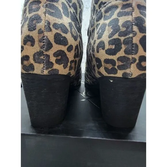 YRU Boots Size 7 Aura Cheetah Killer Pointy Toe Lace Up Western Ankle NIB