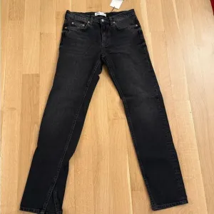 Zara Black Straight Leg Jeans