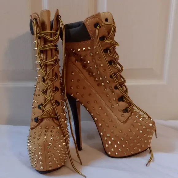 ZIGI girl Tan and Gold Heeled Boots with Studded Design, Size 8.5